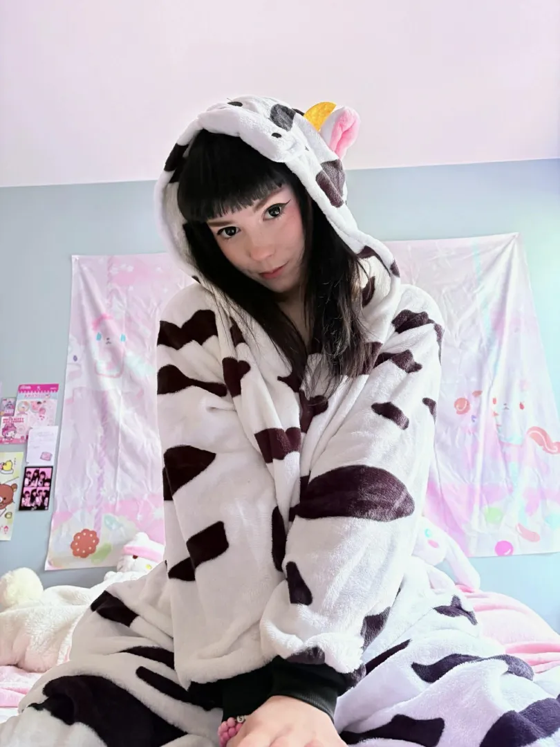 Can I be your cuddly pet? posted by Angelic_Girlx