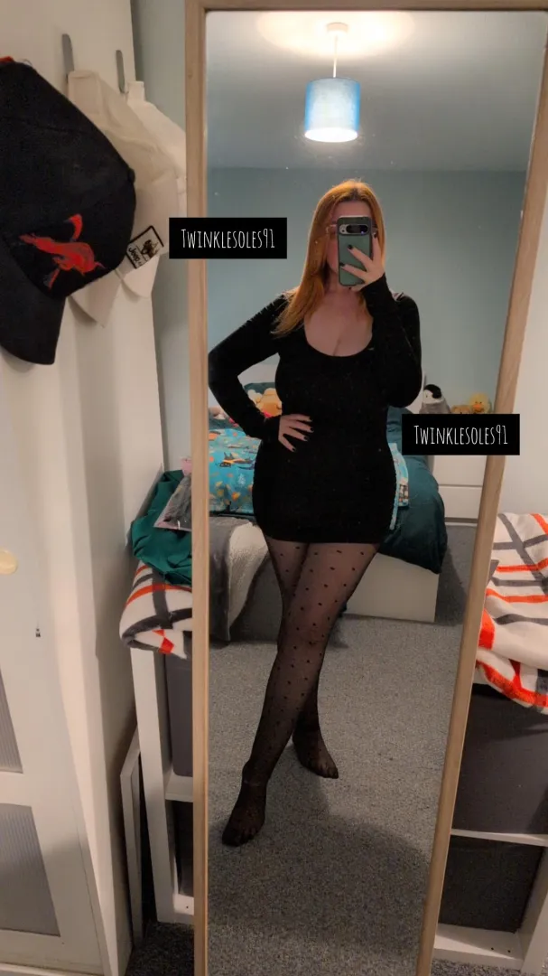 Can I be your distraction posted by Twinklesoles91