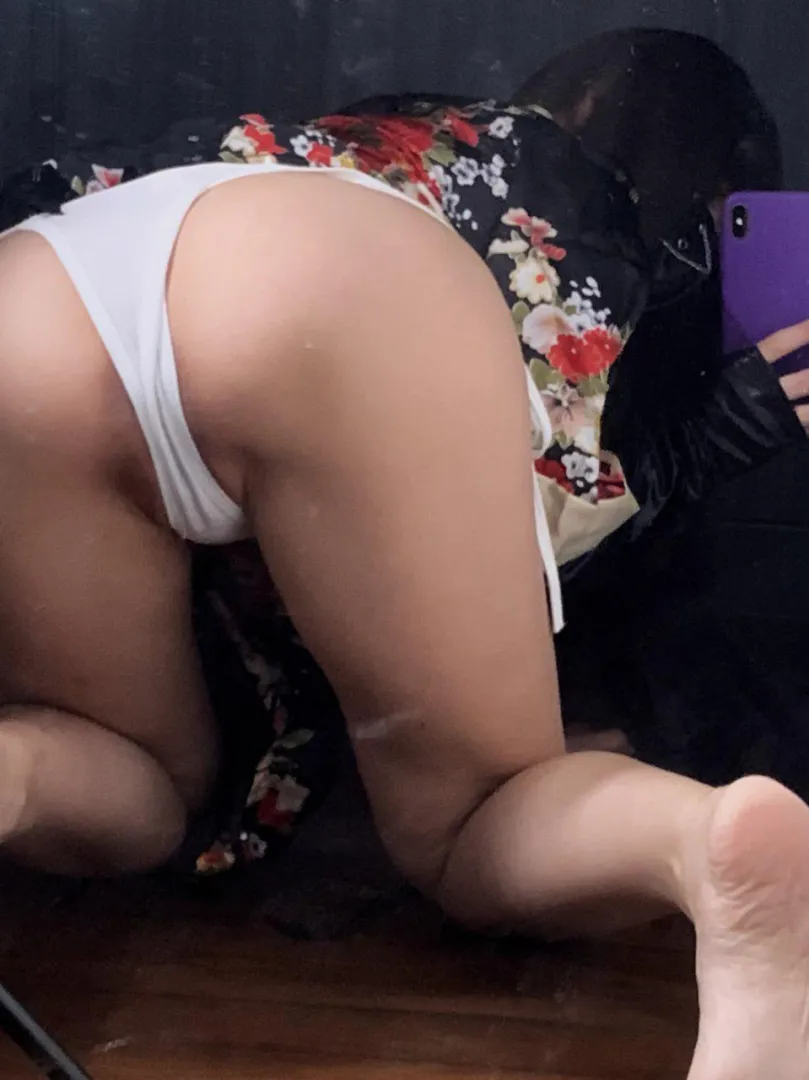 can I be your Korean fucktoy? posted by krnblumebb