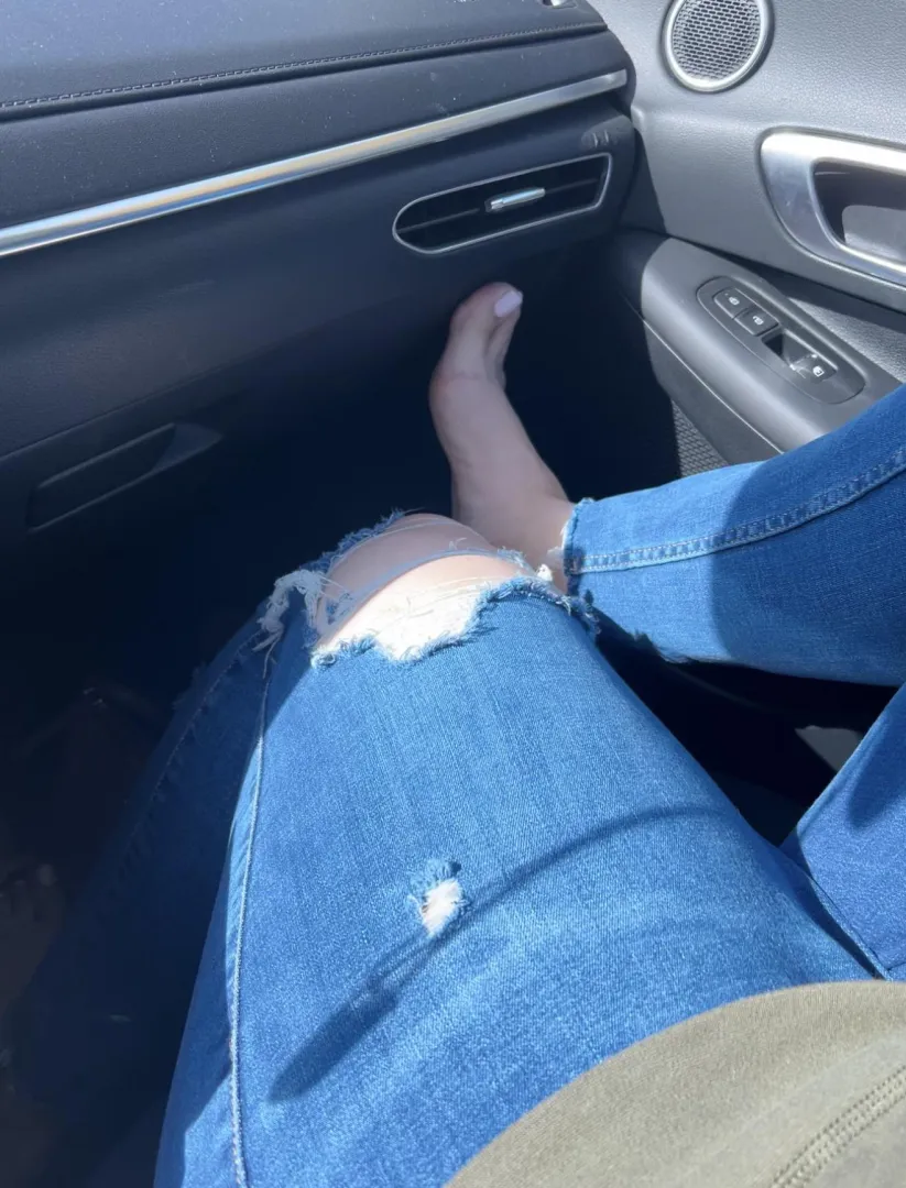 Can I be your passenger princess? posted by Hot_Mess_Mama8617