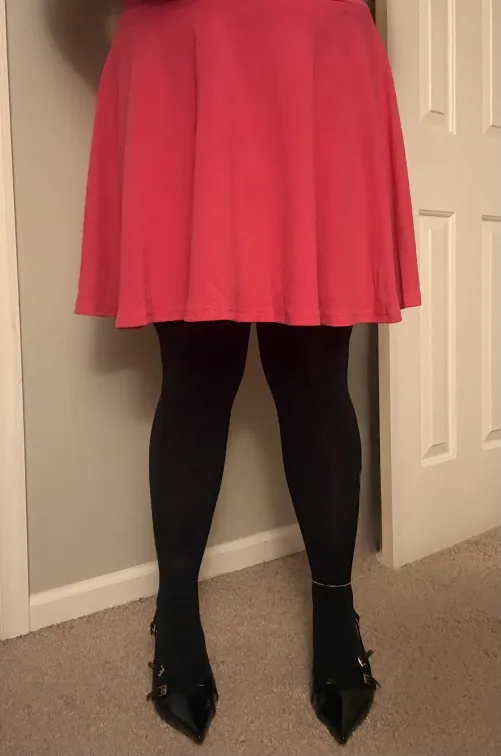 Can I be your trophy girl? by yes_its_a_dadbod84