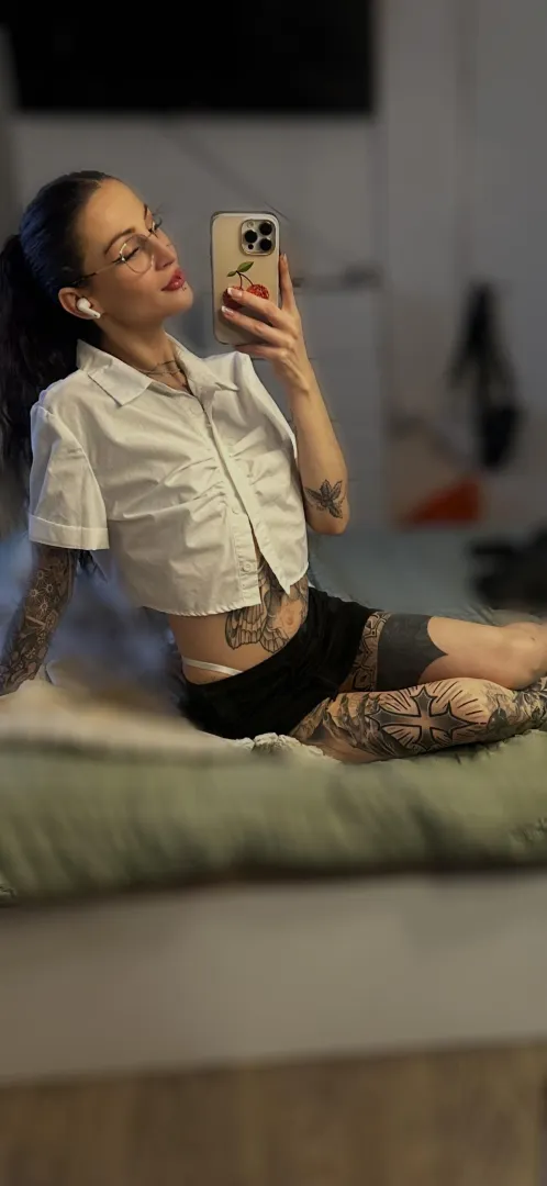 Can I be your work wife posted by inkedmammi