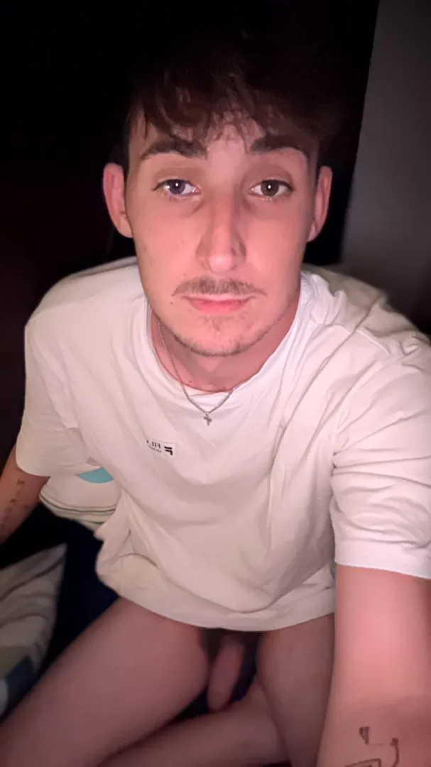 Can I get a hand?  posted by R0ganC