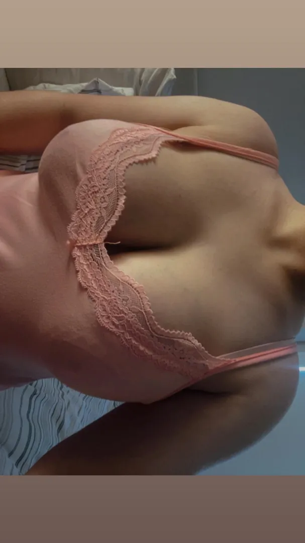 can i give you a strip tease posted by hottiex7