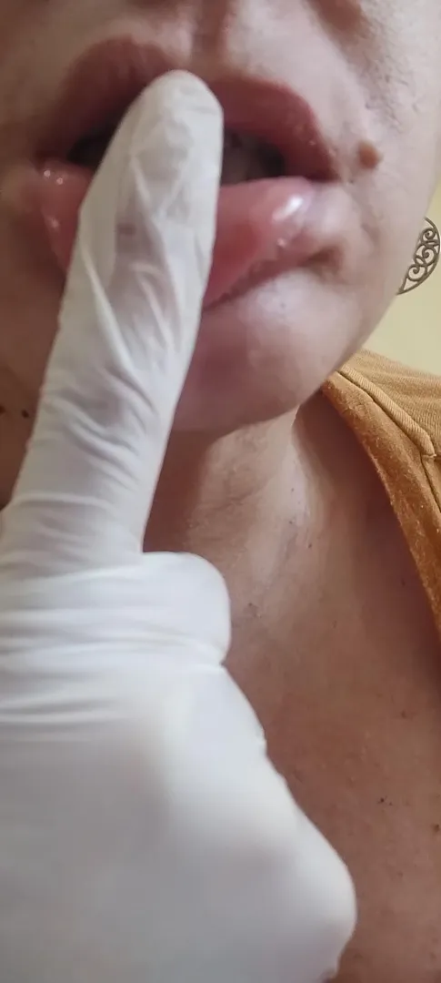 can i suck it like this? posted by dulcekittyanny