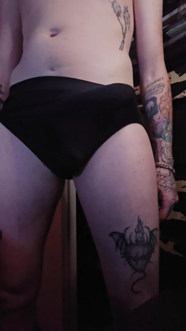 Can never hide this beast ‍ (28) posted by deviantdante66