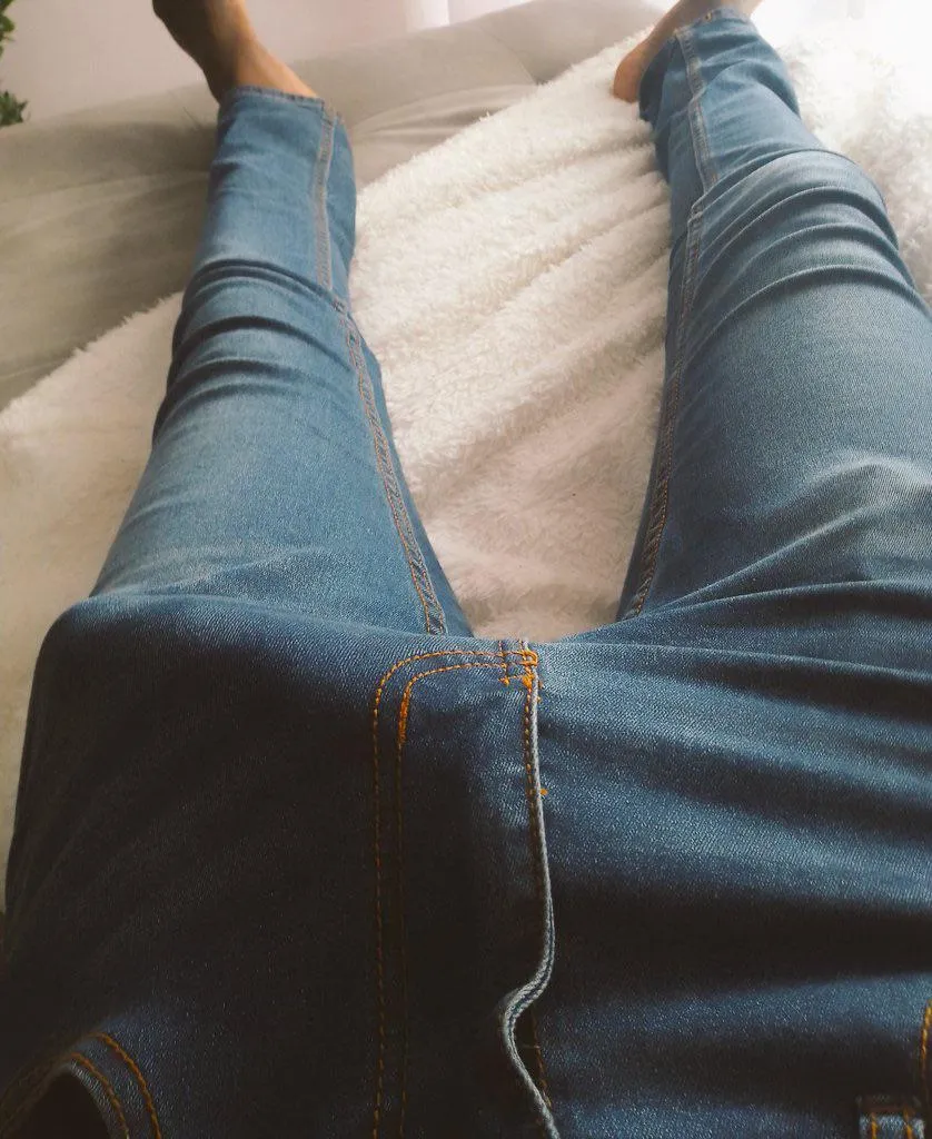 Can somebody get rid of these jeans (M26) posted by RadioLongjumping4919