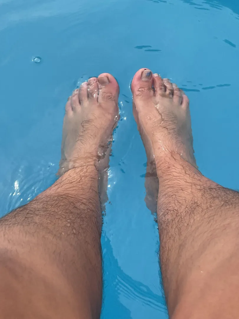 Can u come to the pool with me? posted by lebrava