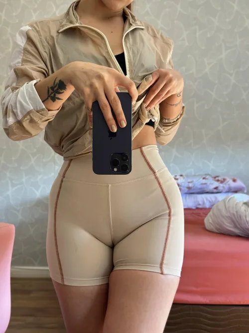 Can we skip leg day at the gym and do it at home instead by milacherrybaddie