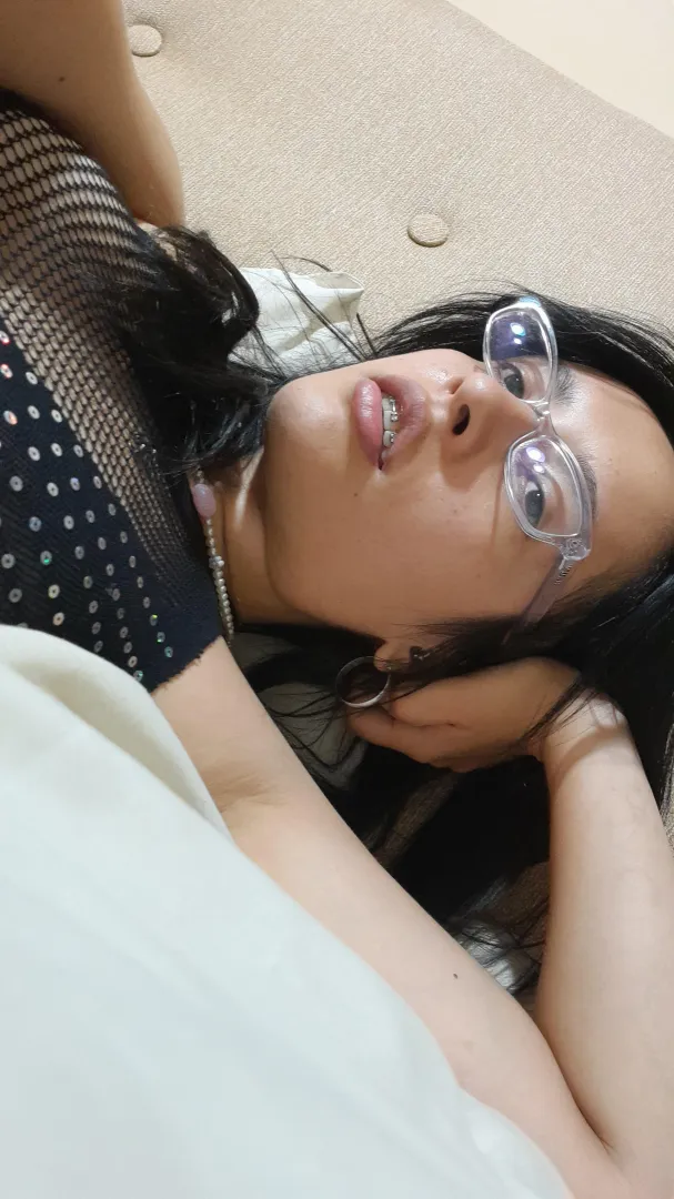 Can you clean my freshly fucked pussy with your tongue, baby? posted by vmesalina