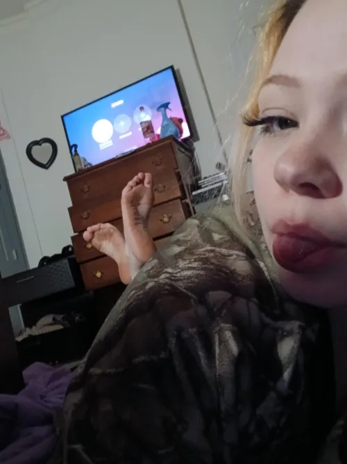 Can you count the wrinkles ?! by pippylongstocki