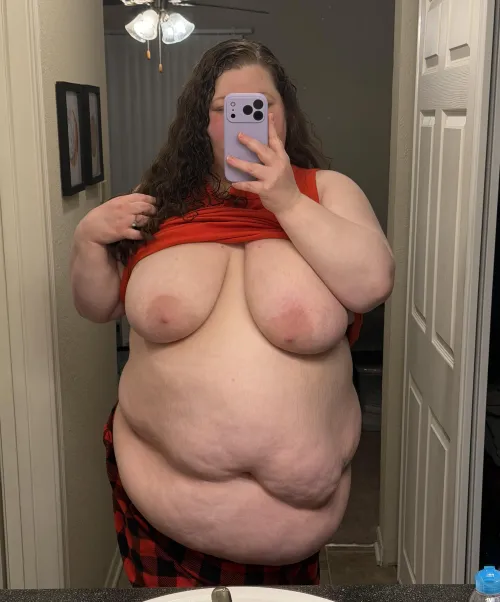 Can you handle a belly this big? by arealhandful