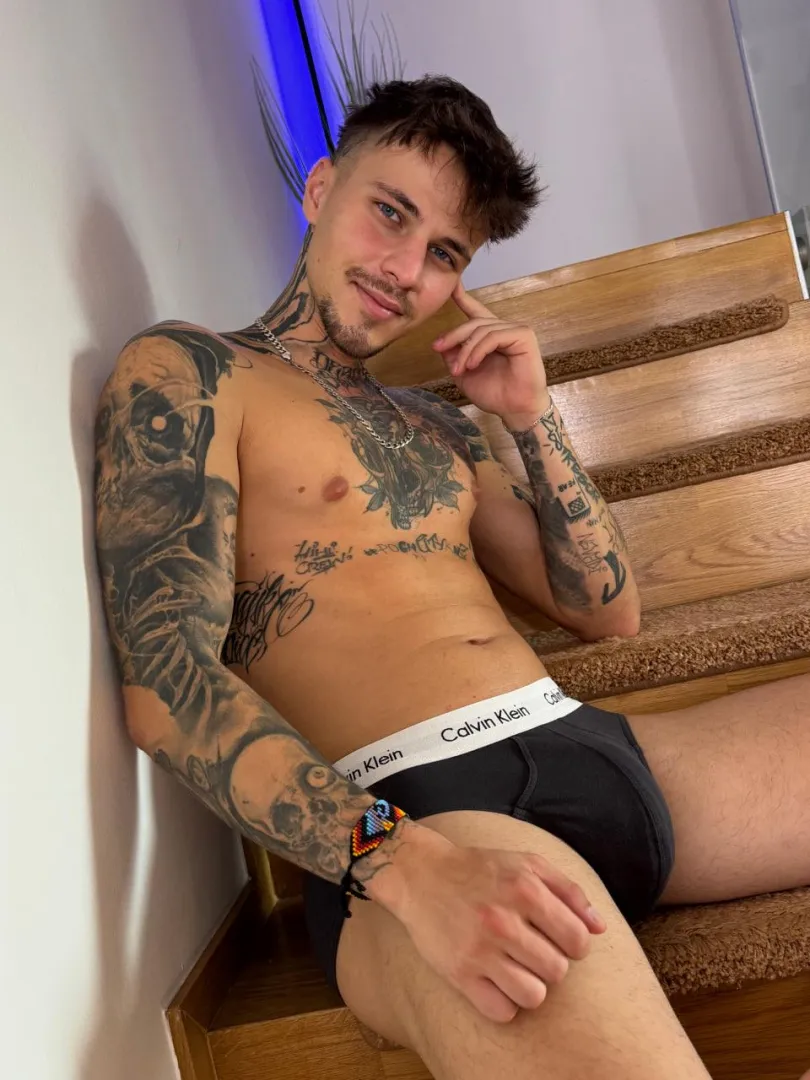 Can you handle a real man taking what he wants? posted by Christian_Jagger