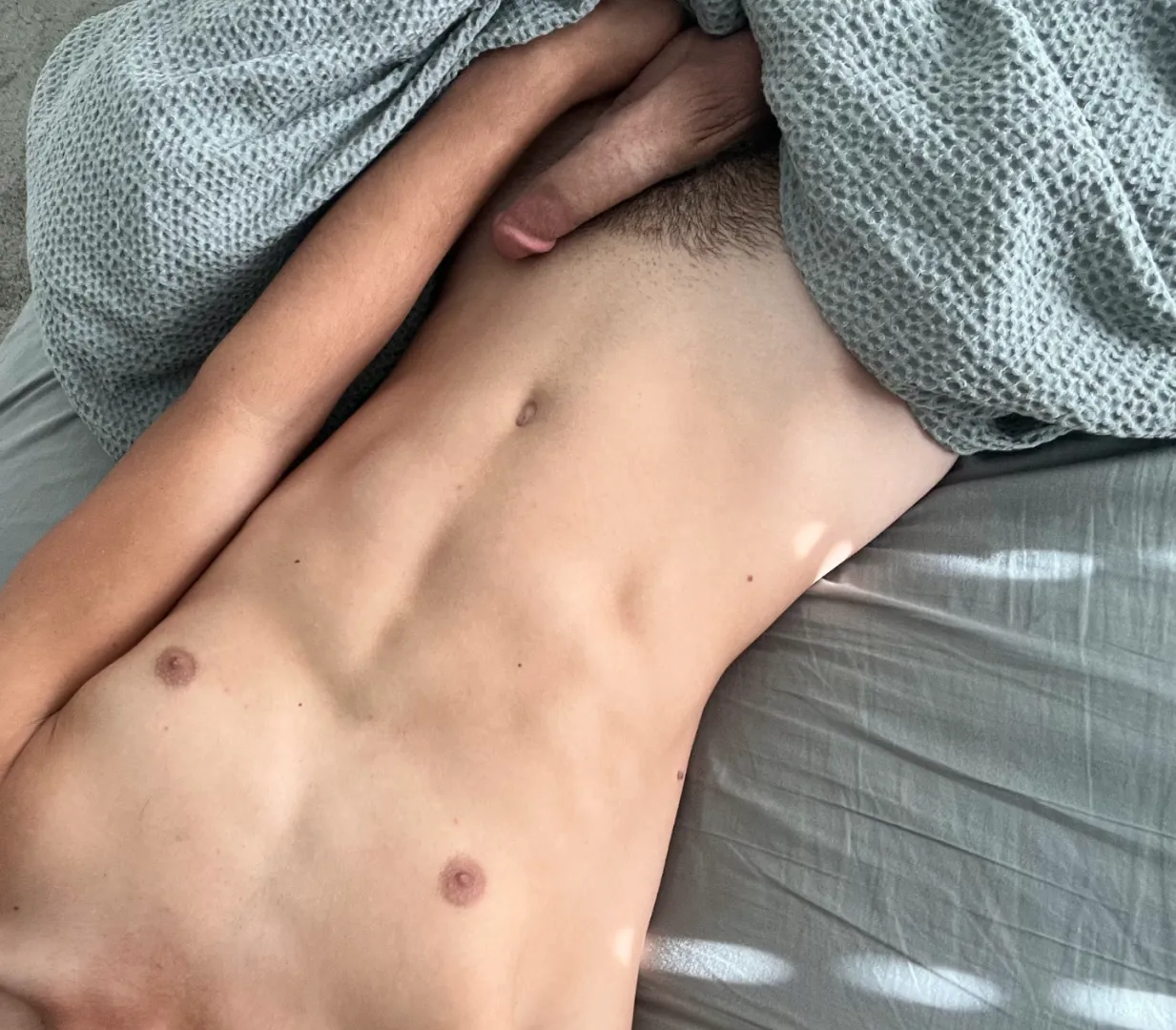 Can you honestly say whose penis is longer, mine or yours? posted by iananthonyyy