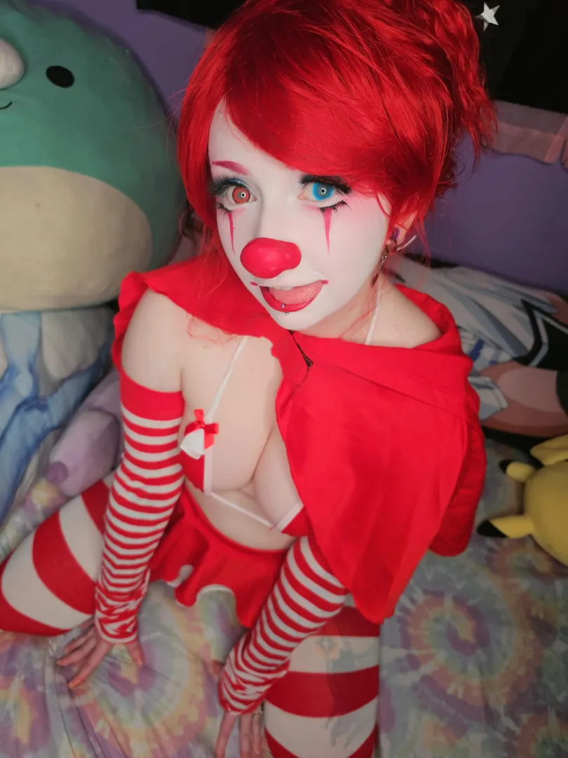 CAN YOU SAY HONK HONK posted by ClussyTheClown