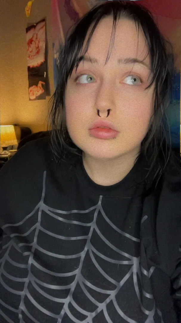 can’t even look at that tiny thing posted by xx_vitamind_xx