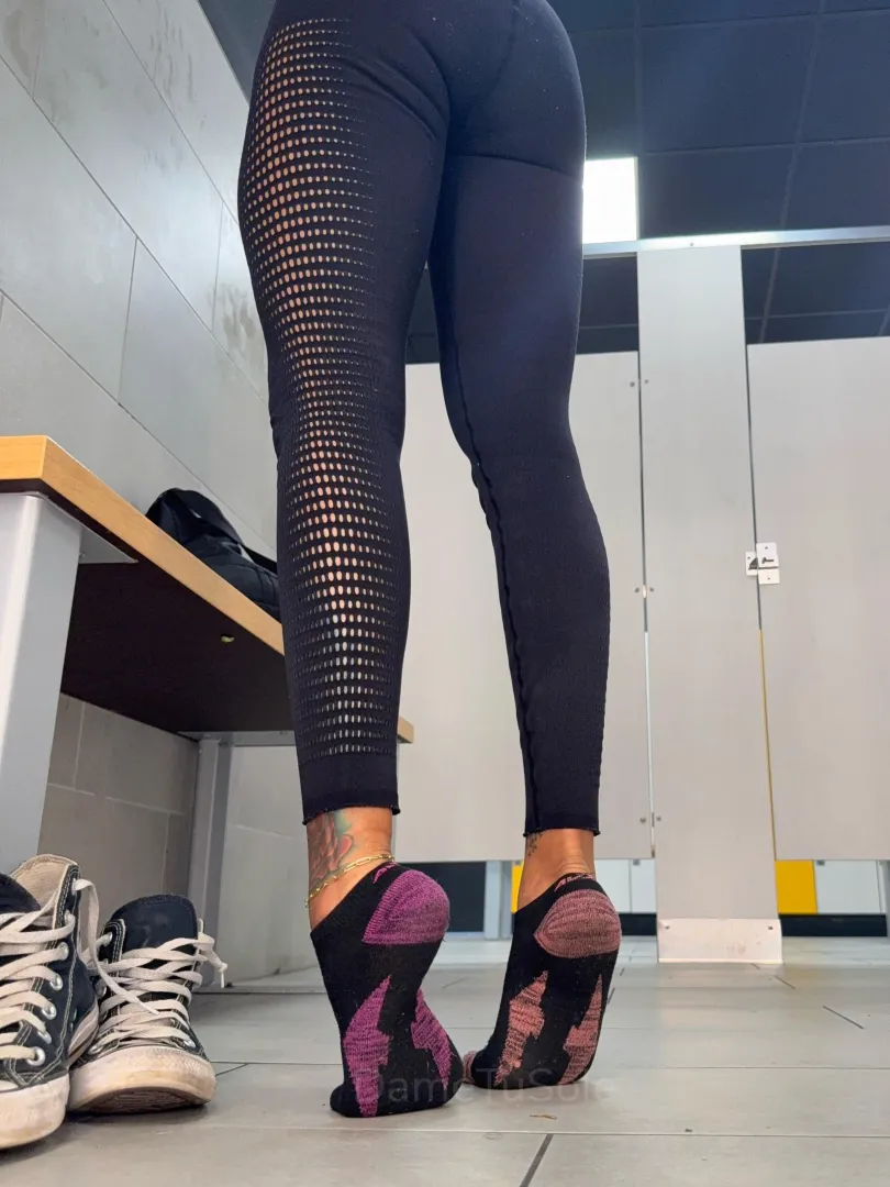 Can’t find the matching socks in my drawer ha posted by DameTuSole