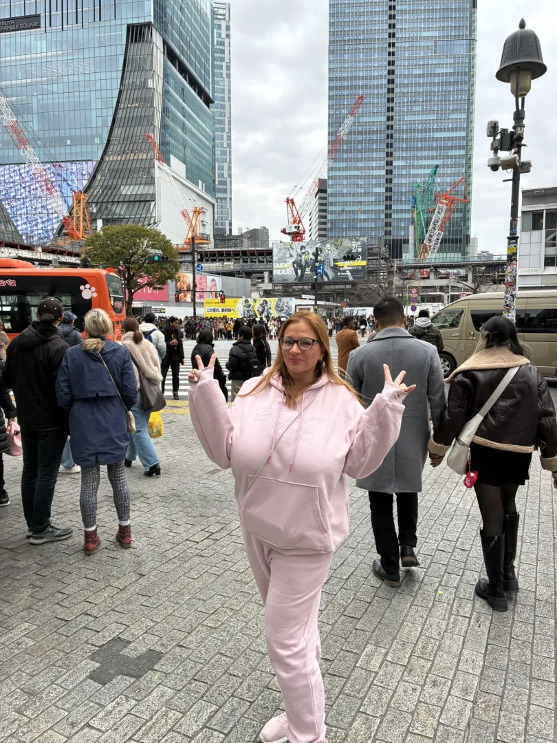 Can't hide that bust!  posted by AltruisticHotel2861