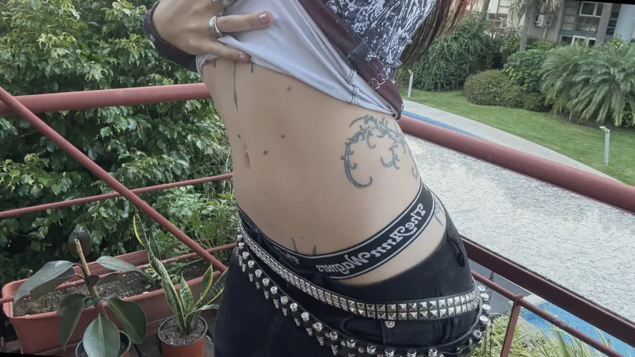 Can’t host but kinda in a mood lol always replying on lg: ,.lunarumes`. by BoyTryHard