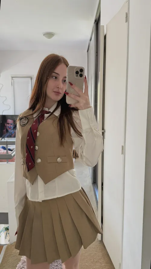 Can’t host tonight but down to vibe if you’re close - msg me on lg:.moonyvoxi'. by udub86