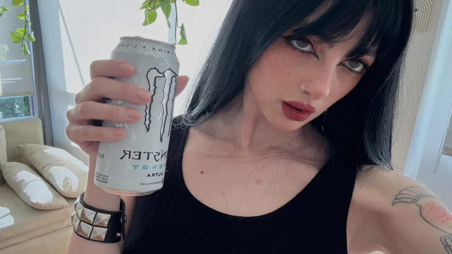 Can’t travel across the city, keep it local - hmu on lg:.Iunaromes,. by hmclaren0715