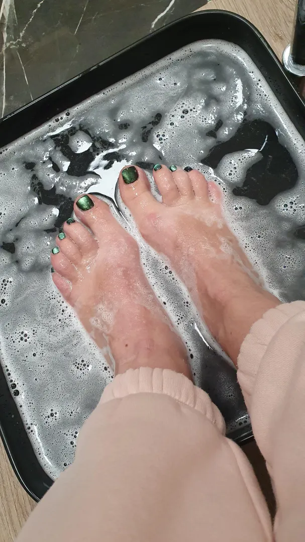 Can't wait for my next pedicure posted by vcgagged