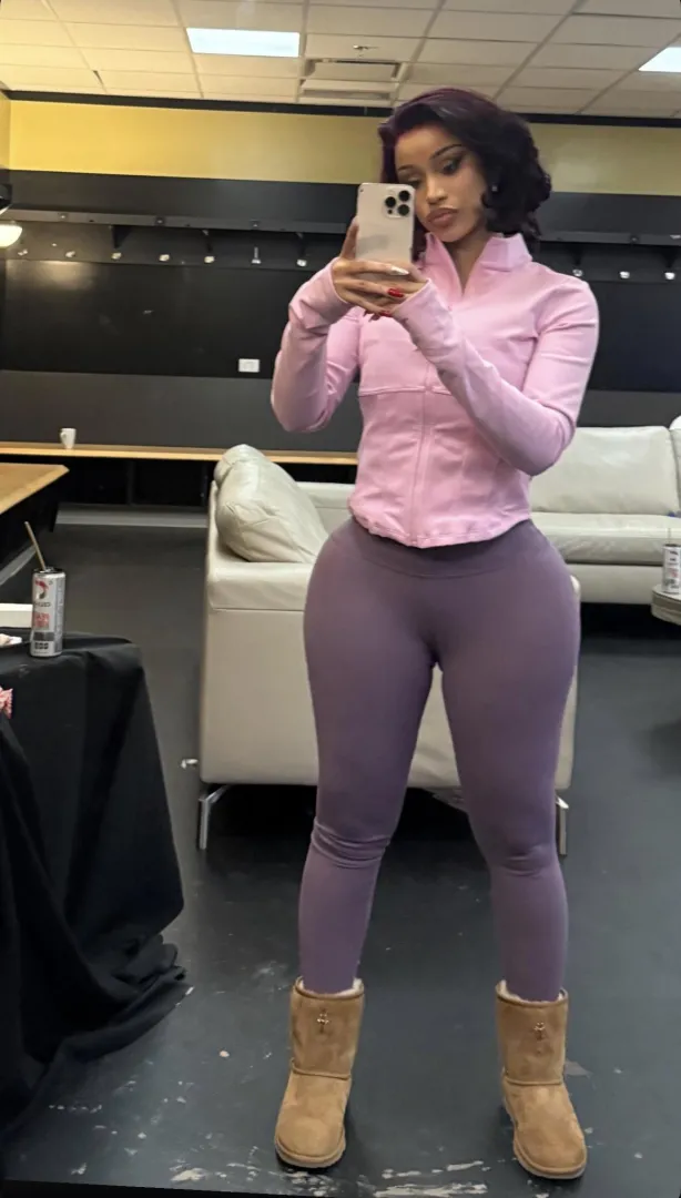 Cardi stay lookin great  posted by HentaiDetective777