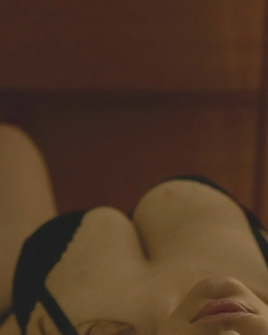 Careful... I'm addictive  posted by Curvywifeof