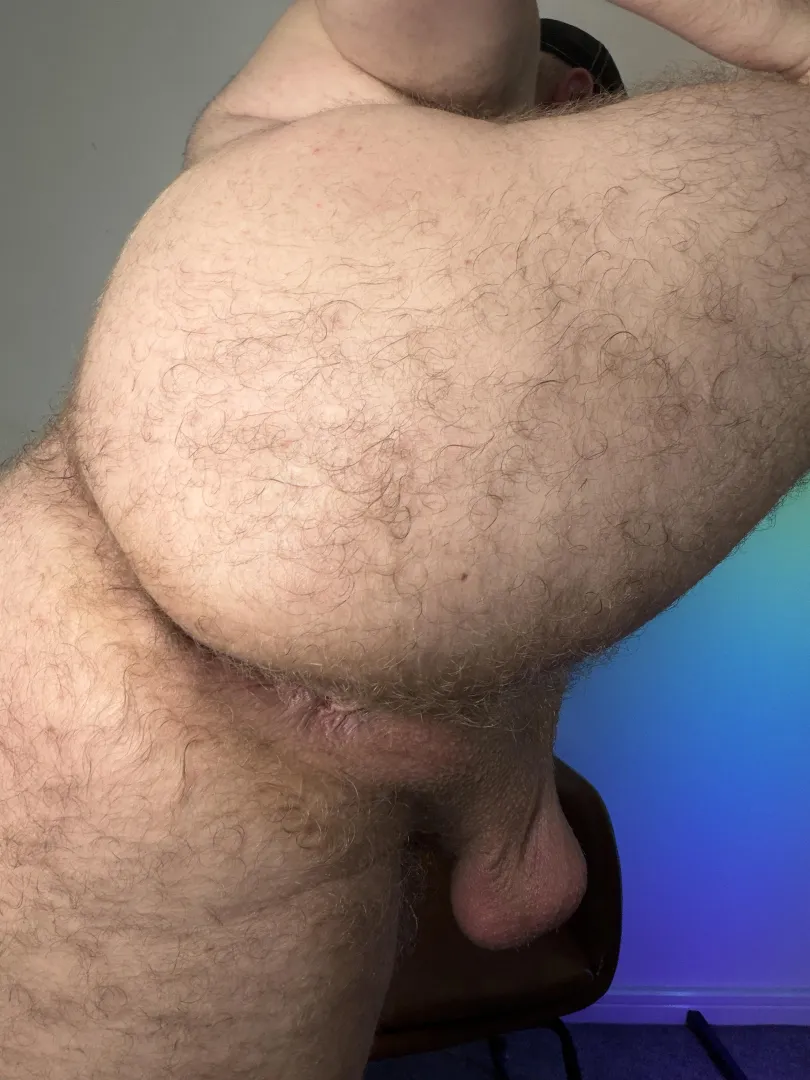 Careful now… one whiff & you’ll be addicted posted by curtygeexxx