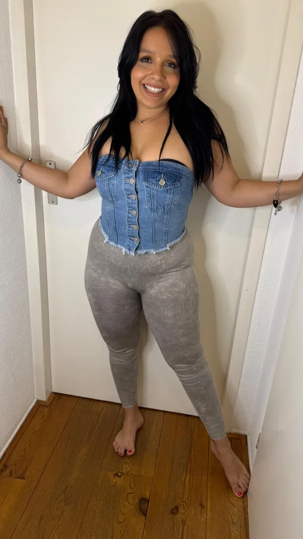 ❤️Cari te puedes permitir un gusto conmigo si quieres❤️ posted by Galadriel69_