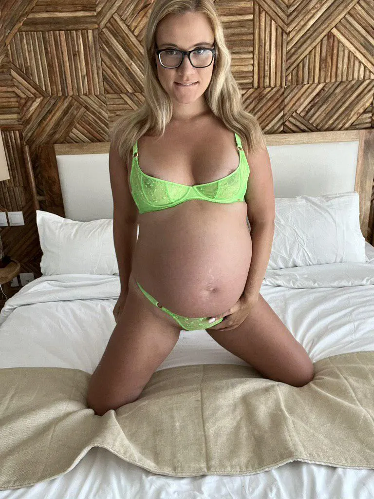 Carrying a little one but my naughty side isn’t resting posted by pregnantjennyxo