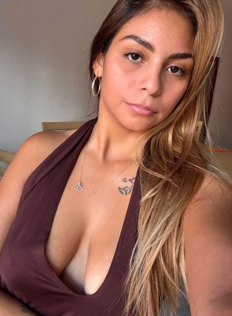 catch feelings, not just glances posted by starryangeli