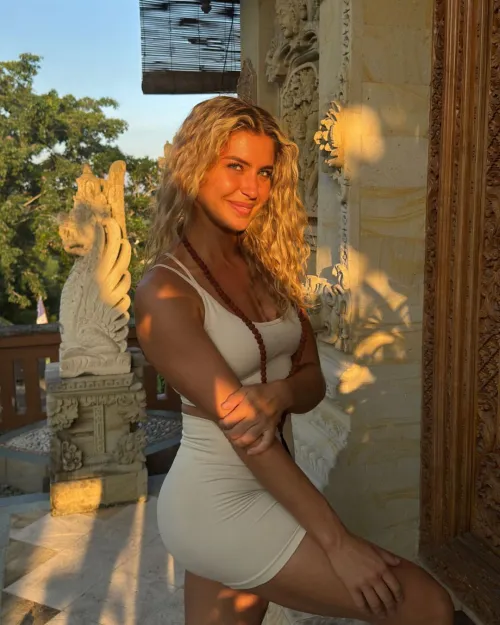 catch me being cute before the sun goes down by LustyVibesX-