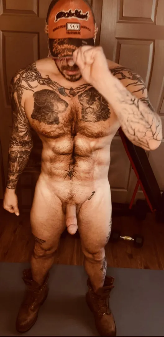 Catch me on the job posted by Anonymuss11