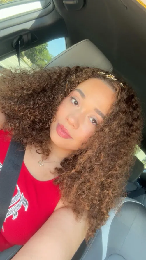 Catch Willow on TJR stream 1pm EST link in comments by Fresh_Worth9005