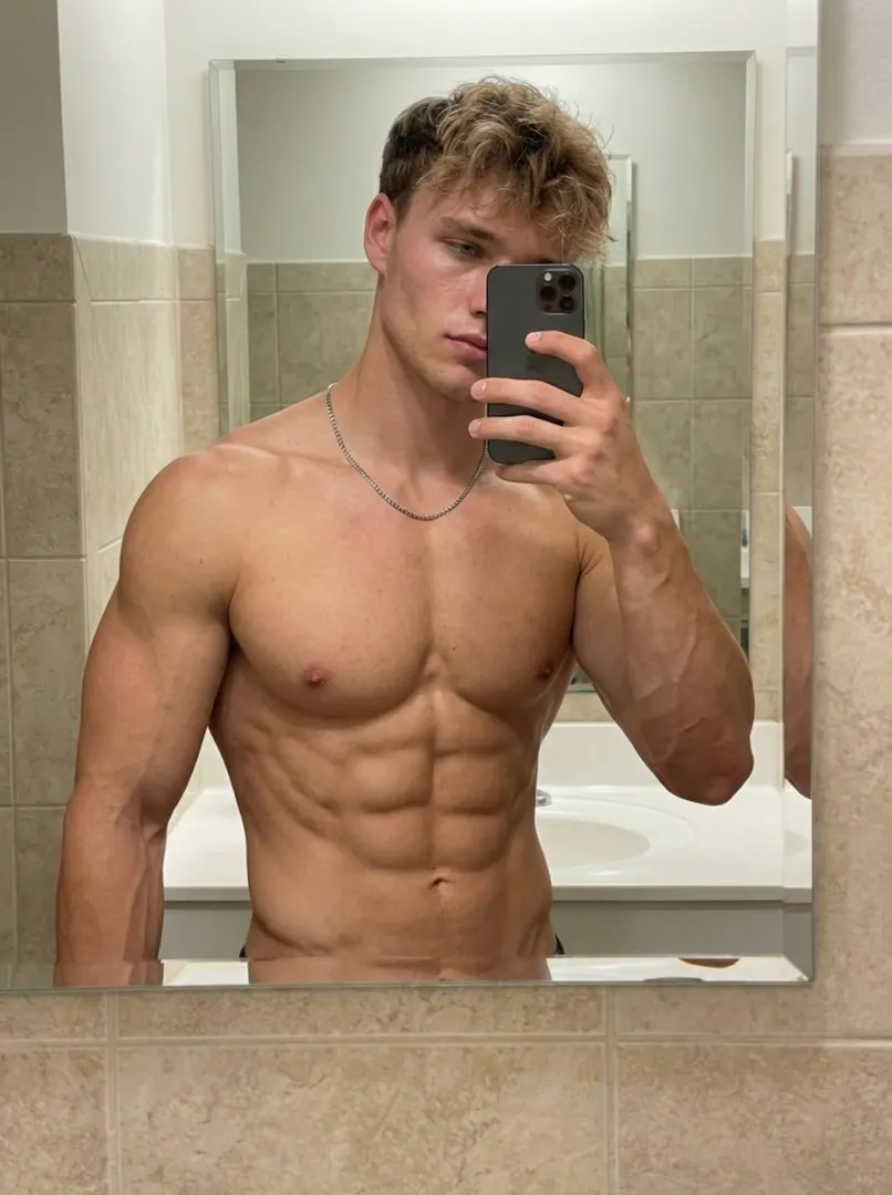 caught my own attention,ngl posted by sunnyopehliaa