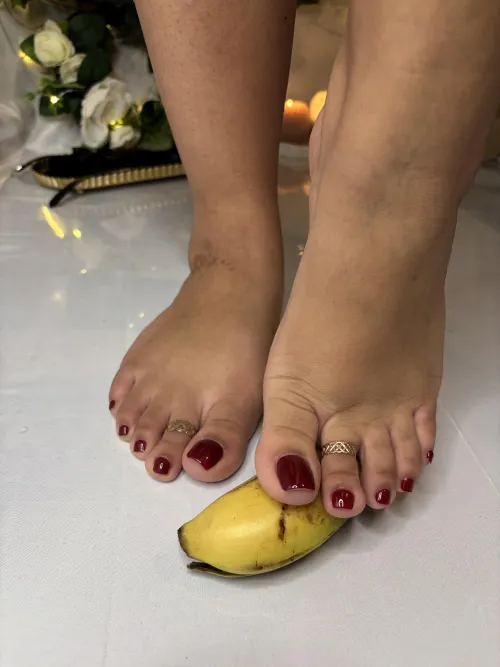 Ce fruit est fascinant by Aluna_art