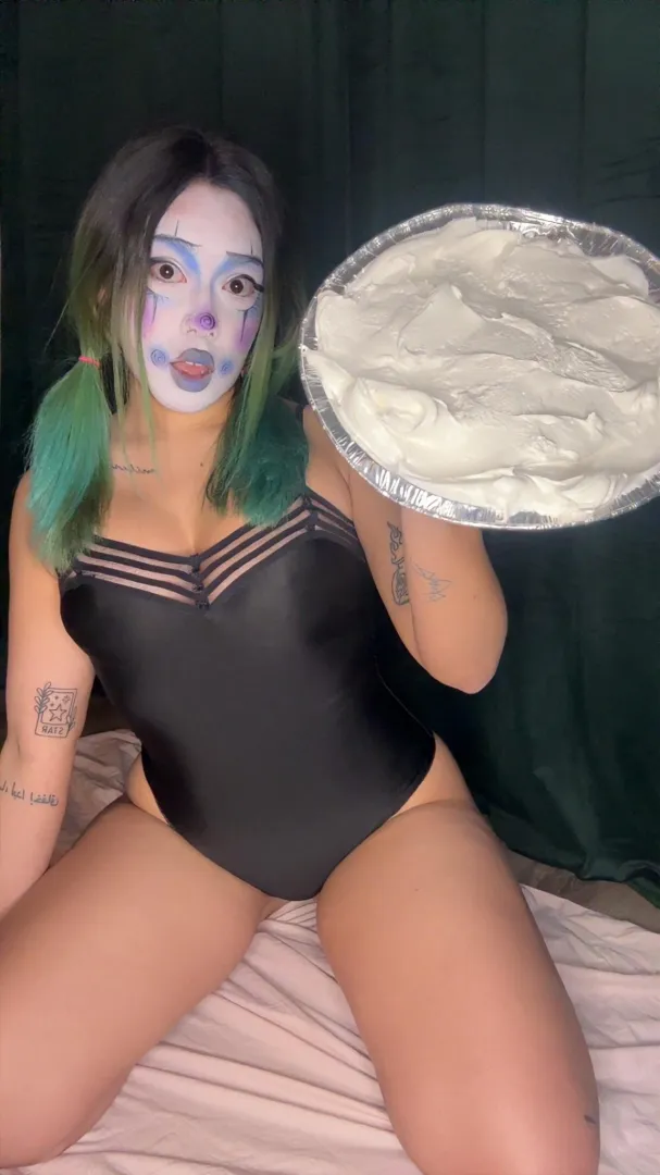 Celebrating 200 followers on my OF by doing my first self pie video- thanks to this group for unlocking something new within me  posted by CreamPyeTheClown