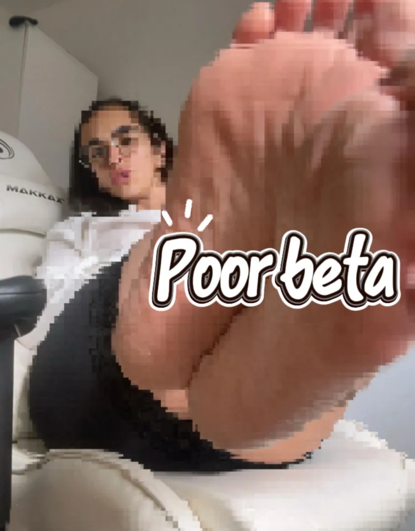 censored as it should be for an inferior beta version. posted by goddessathenea11