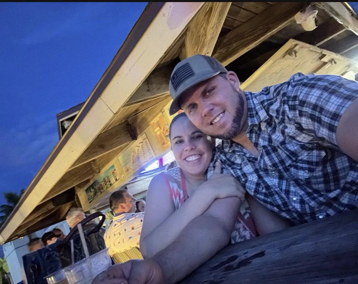 Central Florida couple going the night of the 28th. Would love to meet another fun couple or singles. posted by Obvious-Necessary108