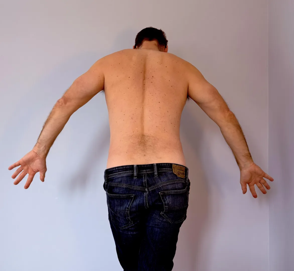 Challenge #283 [m] back poses are hard without a photographer posted by will-shears