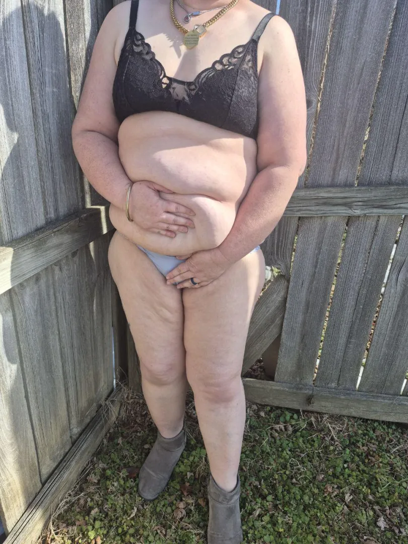 Challenged by u/Soft-Relation-7372 posted by vixen4alpha