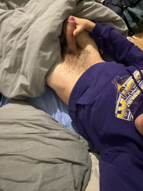 Chaudddd 23 ans ajd j’attend mon cadeau by brdtha