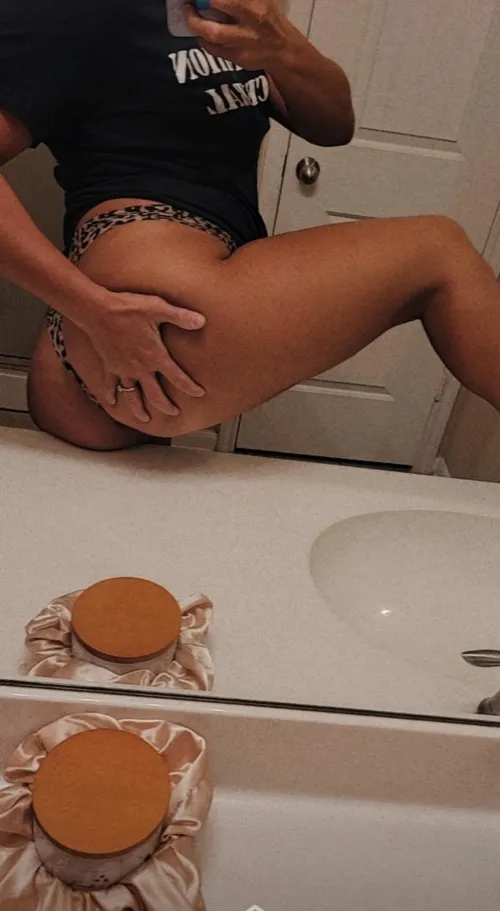 Cheating wife that loves to ride cock  by [deleted]