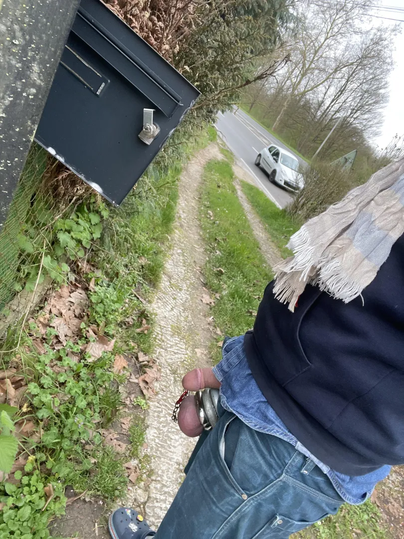 Checking the mailbox posted by risumblr77