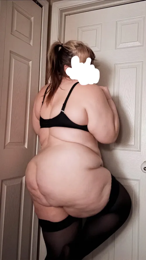 Cheeked up by oleHyena