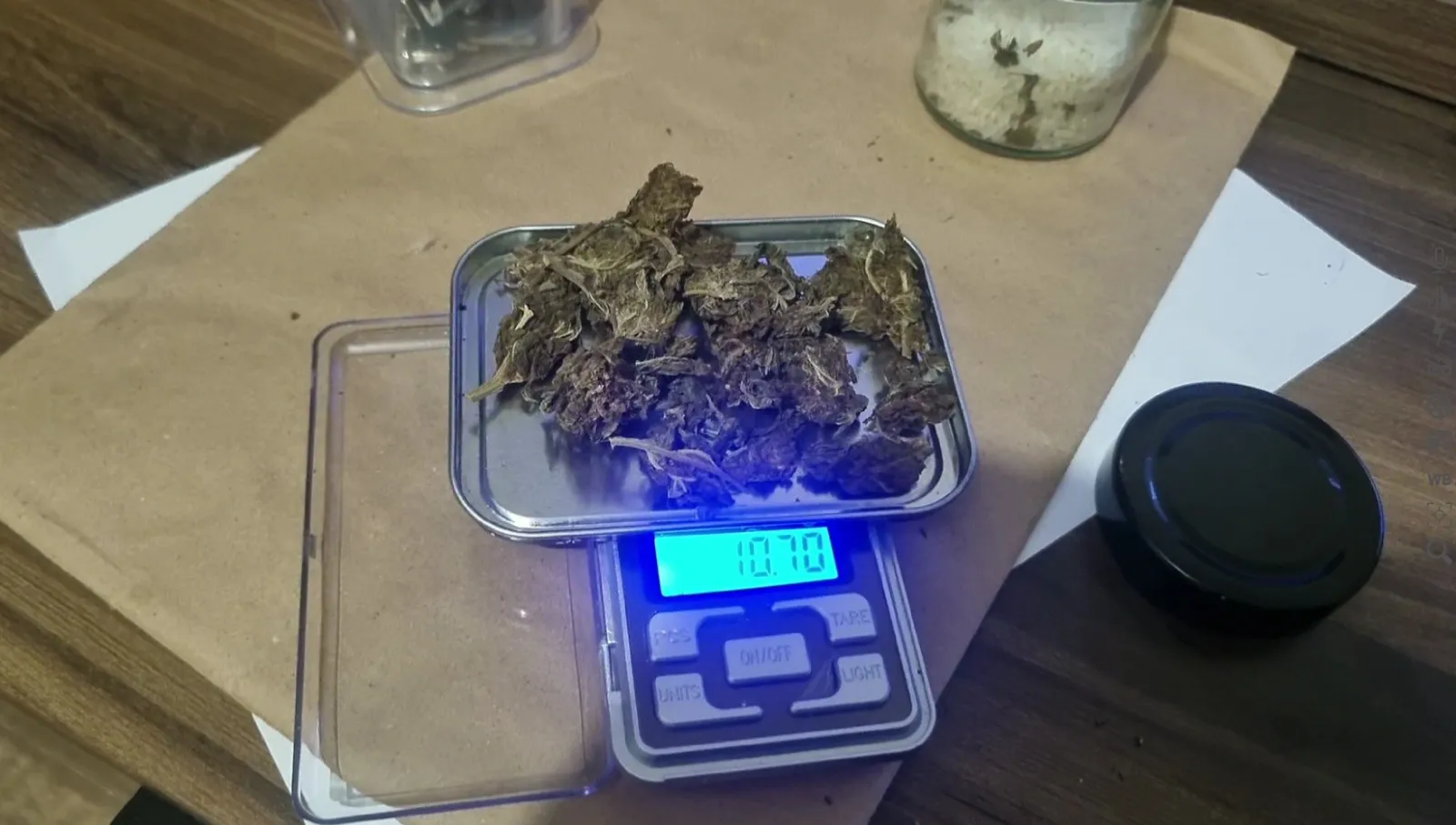 cheiro fermentado meio mentolado nas buds, ta estragado? posted by ShaggyXLilRaff3