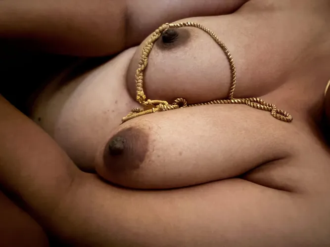 Chennai milf hit the border, milky boobs, hard moan, thali kinks u/Expensive_Draw_49 by No_Industry_8002