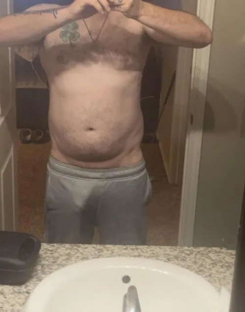 Chill day for man bod Monday. by Txpanhandleboy999