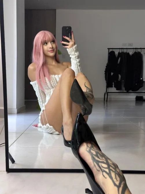 chilling in front of my mirror like this by MoonBeamMoth